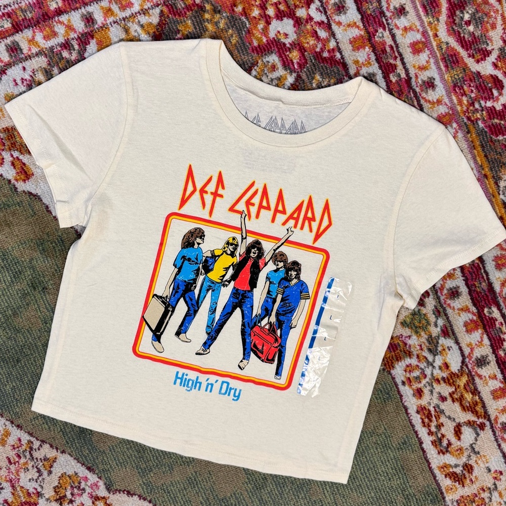 Def Leppard Cream Orange & Blue Graphic Baby Tee / Band Tshirt